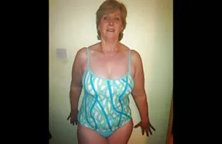 XXX Blonde chaude veut du felm pournou sexe aigu