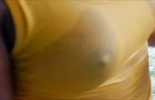 XXX Tu as l'air plutôt sexy film x pournou habillée en fille