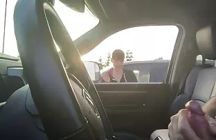 XXX Une ado sexy se masturbe film pournou gratoui bien